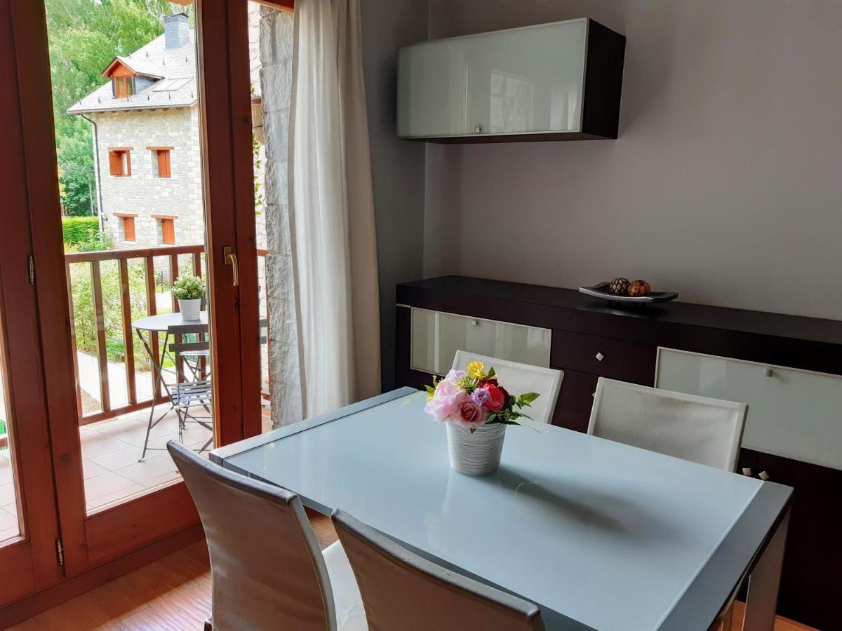 Casa Marcos Apartment Benasque Bagian luar foto