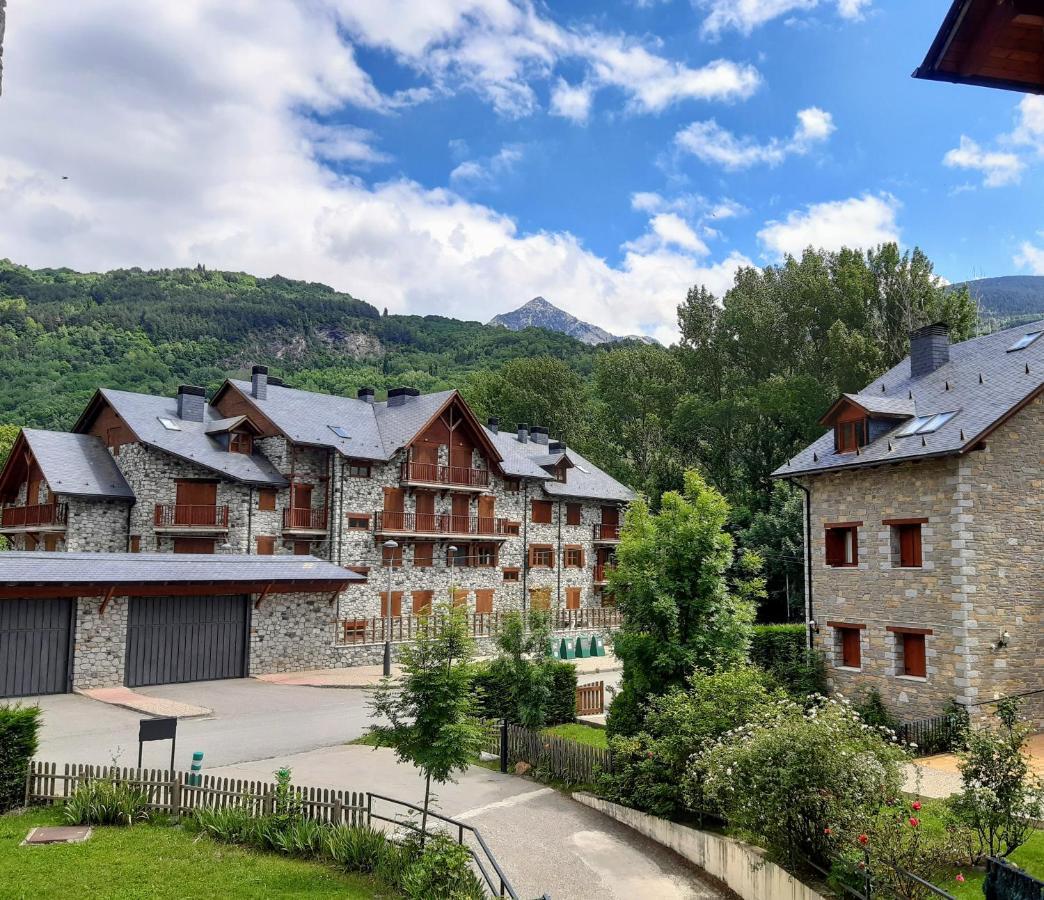 Casa Marcos Apartment Benasque Bagian luar foto